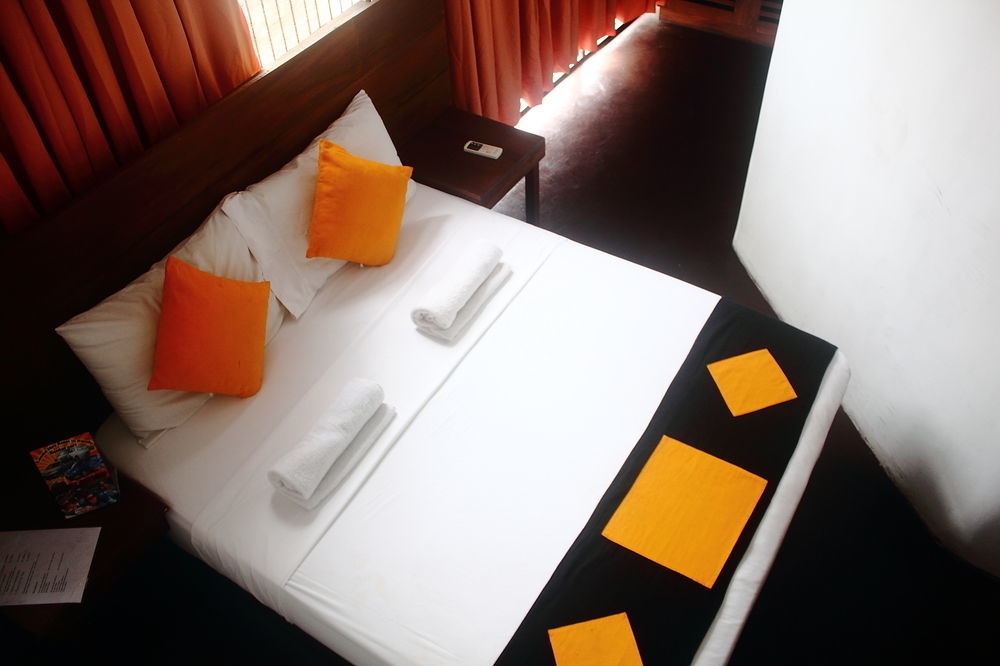 256 Townhouse Rest Hotel Kandy Eksteriør billede